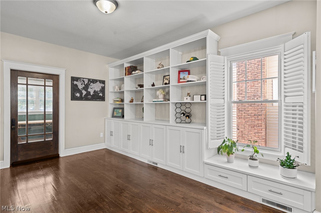 C L & L R Newells - Residential