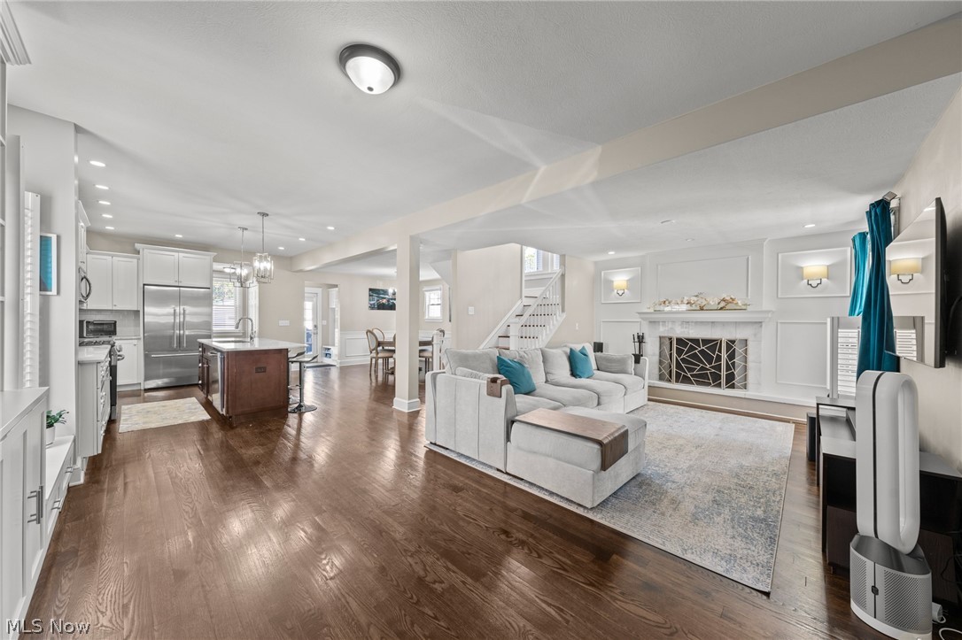 C L & L R Newells - Residential