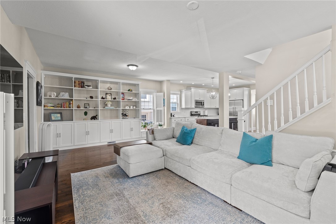 C L & L R Newells - Residential