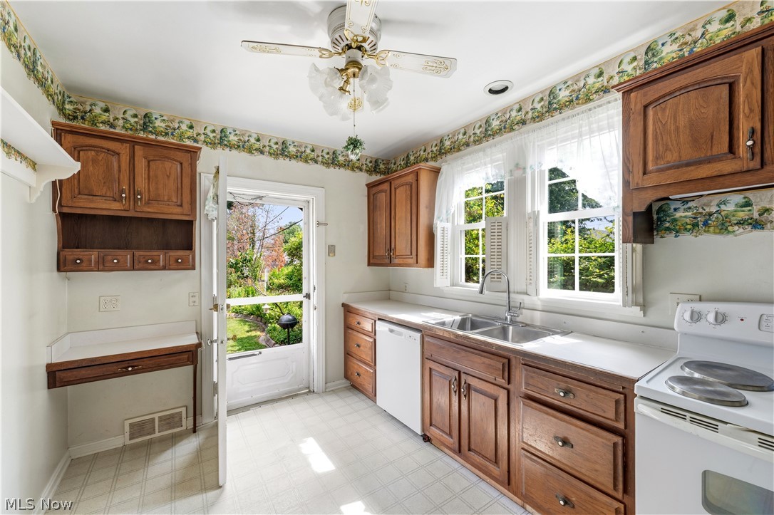 Gilchrists Brookwood Beach Estates - Residential