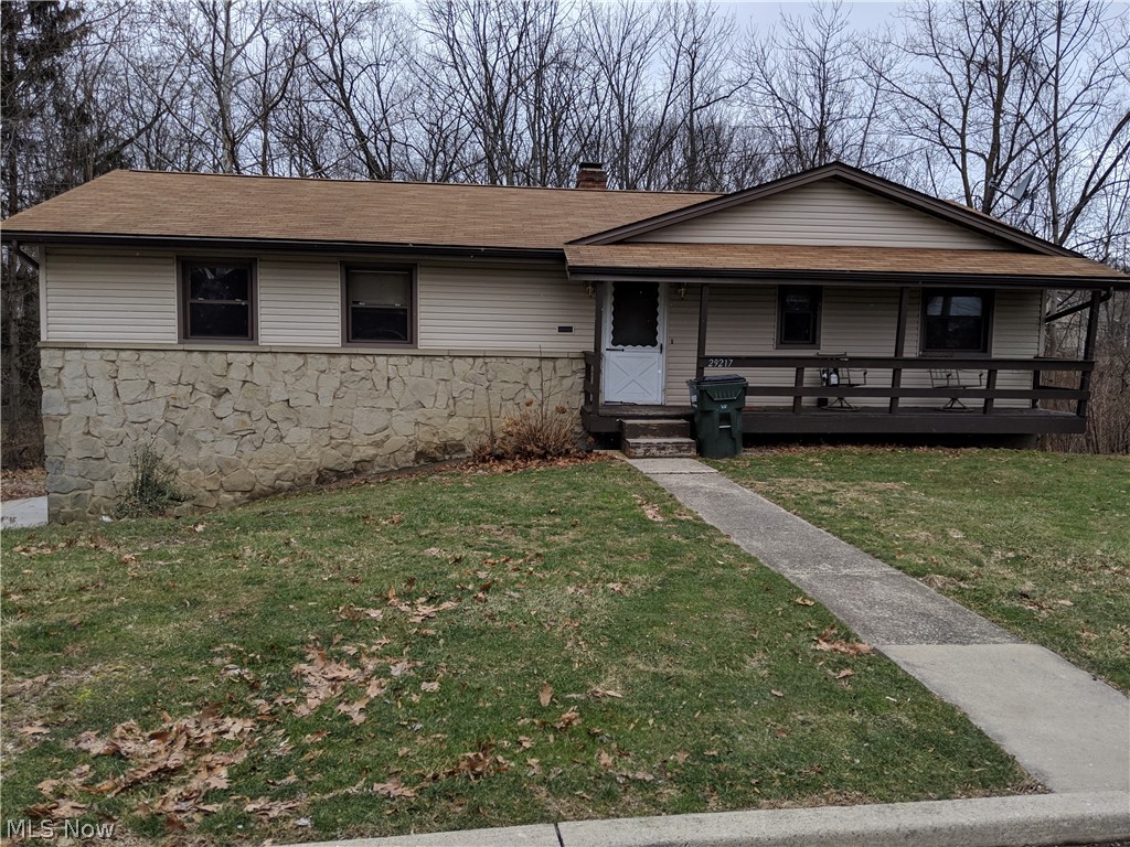 Investor Special! Please come out to see this home that is just waiting for right investor! Secluded back yard with a deck overlooking the creek and woods.  Your own nature preserve in the city!