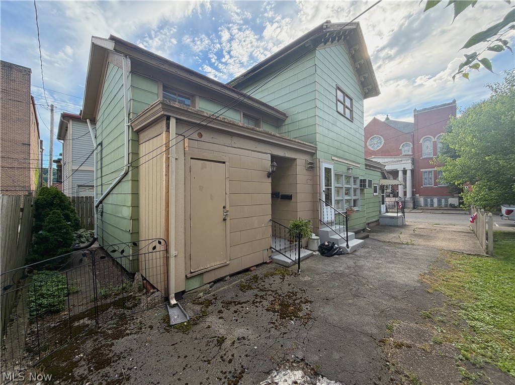 James Blakelys Add - Residential Income