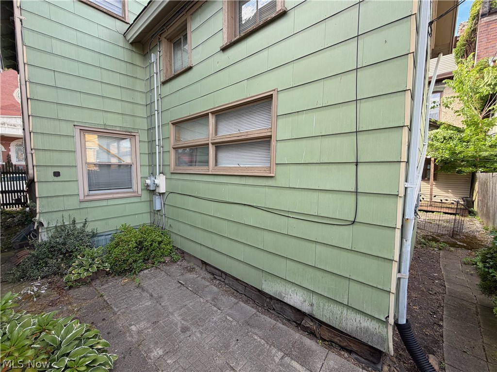 James Blakelys Add - Residential Income