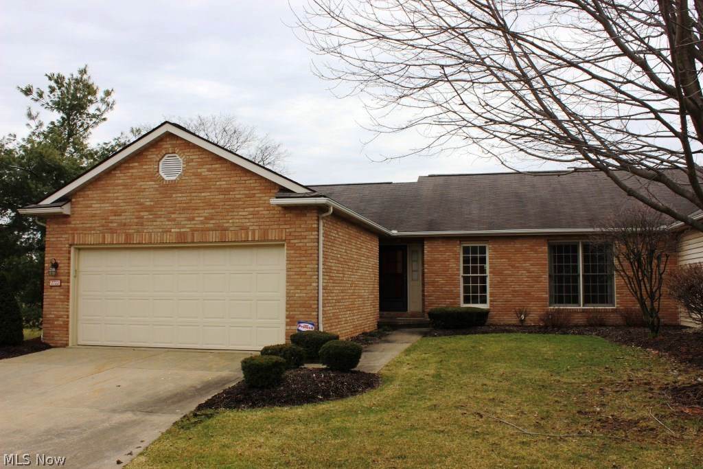 Greens Prestwick Condo - Residential