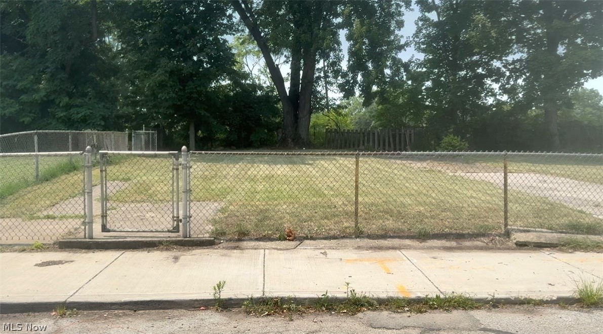 DREAM BIG BUILD BIGGER. This parcel is perfectly situated for  a modern custom build home. Just minutes away from the West Side Market, Metro Hospital, Rocket Arena, and Progressive Field. Don't miss the opportunity to build your dream home.