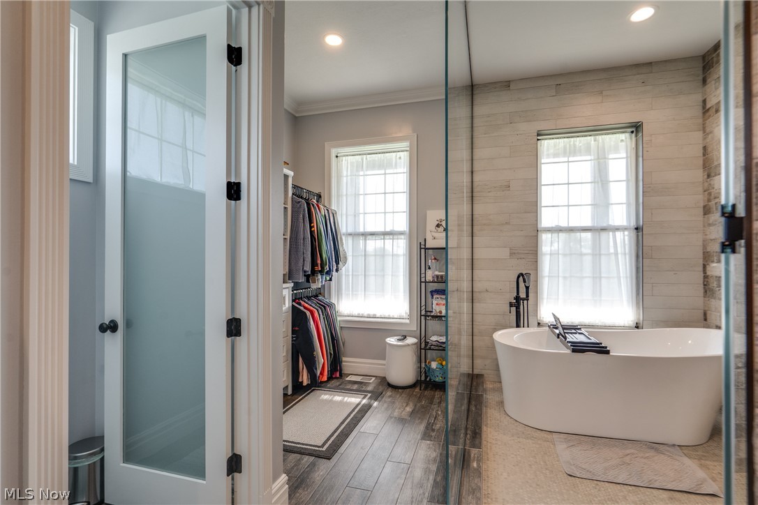 Brandon J & Trisha R Hewitts - Residential