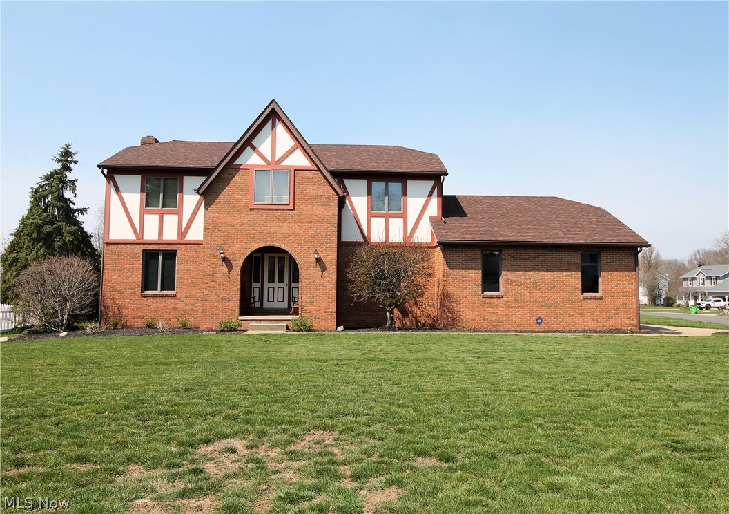Williamsburg Village Estates - Residential
