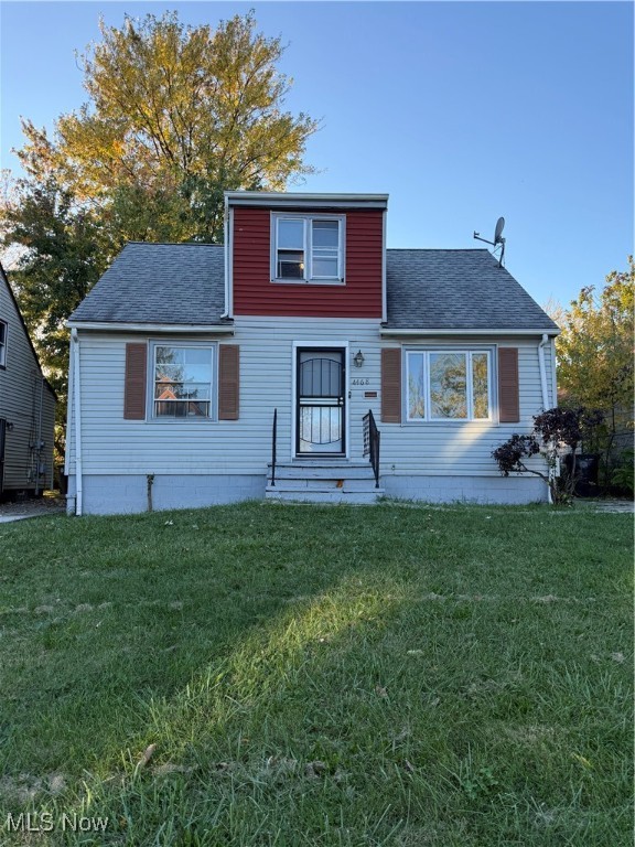 Recently updated, beautiful 3 bedroom and 1 bath home. As you enter, you are welcomed by a spacious living room filled with natural light. LVP flooring flowing from the eat in kitchen to the living room. Carpeted bedrooms include two conveniently located on the first floor.  Fenced in backyard and 2 car garage. 
Rental requirements: :Credit score of 600+. 500 - 600 is considered conditional.Less than 3 items in collections, excluding student loan and medical. Monthly income of 2.5 times the amount of the monthly rent.Thorough Eviction Check. $50 Non Refundable App Fee for all Adults who will be occupying the property.Applications can only be completed online.Typical Security Deposit equivalent to one months rent, pending results of background checks. Tenants must have the electric and gas transferred into their name.Tenant is responsible for lawn care and snow removal, water and sewer to be billed monthly. All tenants must obtain renters insurance prior to receiving keys to the property.