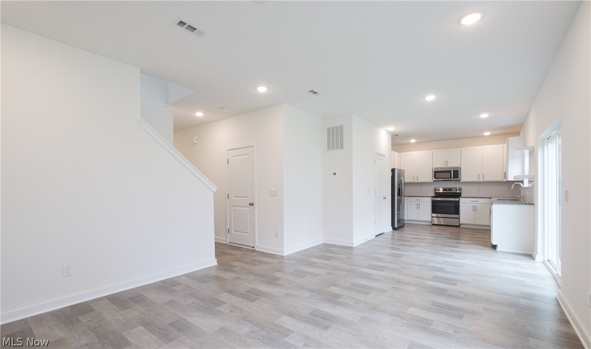 Crossings/Auld Farm 1b - Residential Lease
