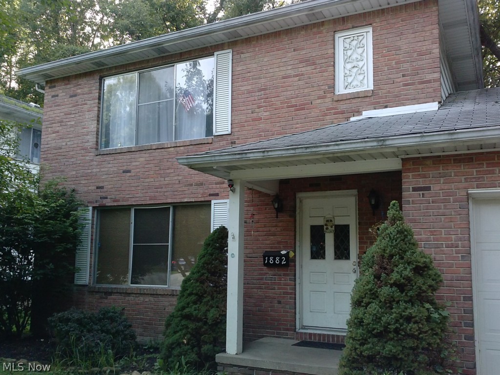 Sunny Upstairs 2 bedroom 1 bathroom unit overlooking the woods available for rent.  Eat in kitchen. Central Air conditioning. One garage space.  Shared basement.  Owner prefers to rent unit furnished but is negotiable. Unit is available for move in mid to late December.  $35 application fee per person.  We run credit, criminal and eviction history and verify income.  Section 8 ok.