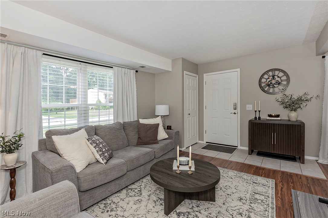 Ivy Hill/Aurora Shores Condo - Residential