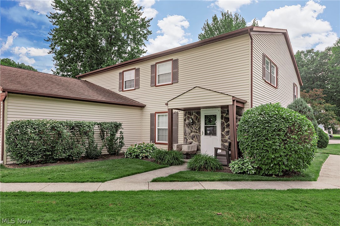 Ivy Hill/Aurora Shores Condo - Residential