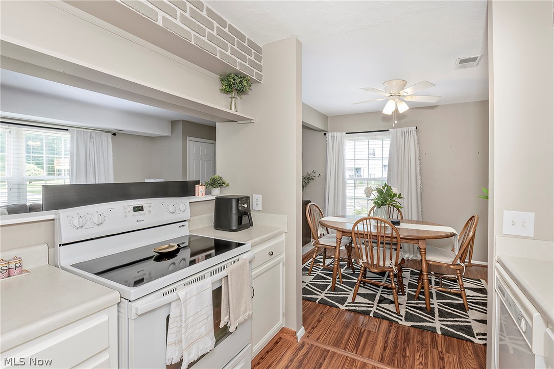 Ivy Hill/Aurora Shores Condo - Residential