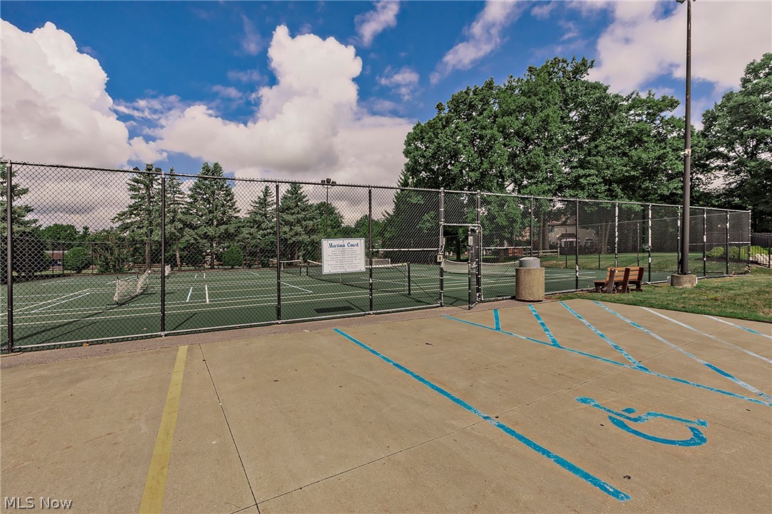 Ivy Hill/Aurora Shores Condo - Residential