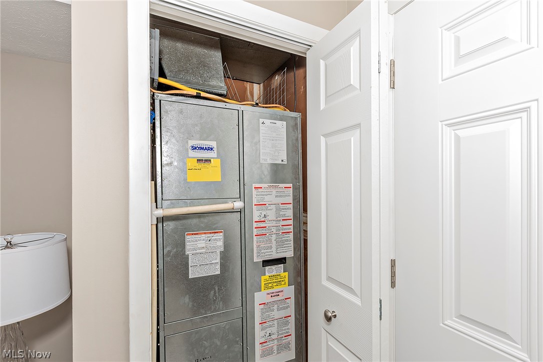 Ivy Hill/Aurora Shores Condo - Residential