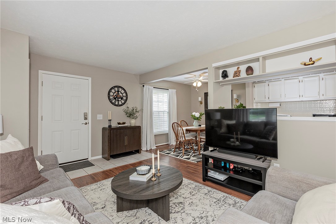 Ivy Hill/Aurora Shores Condo - Residential