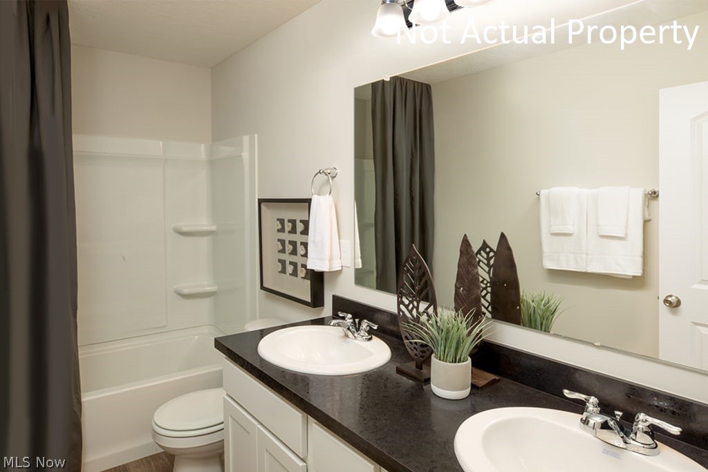 Lake Forest of Hebron - Residential