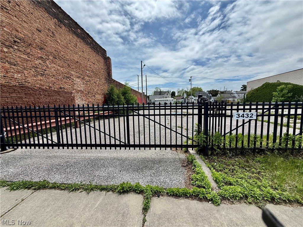 Merchant E O Williams J M Hoyt - Commercial Sale