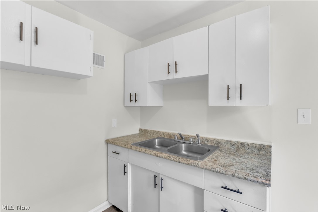 Knickerbocker Land Cos Erie S - Residential Income