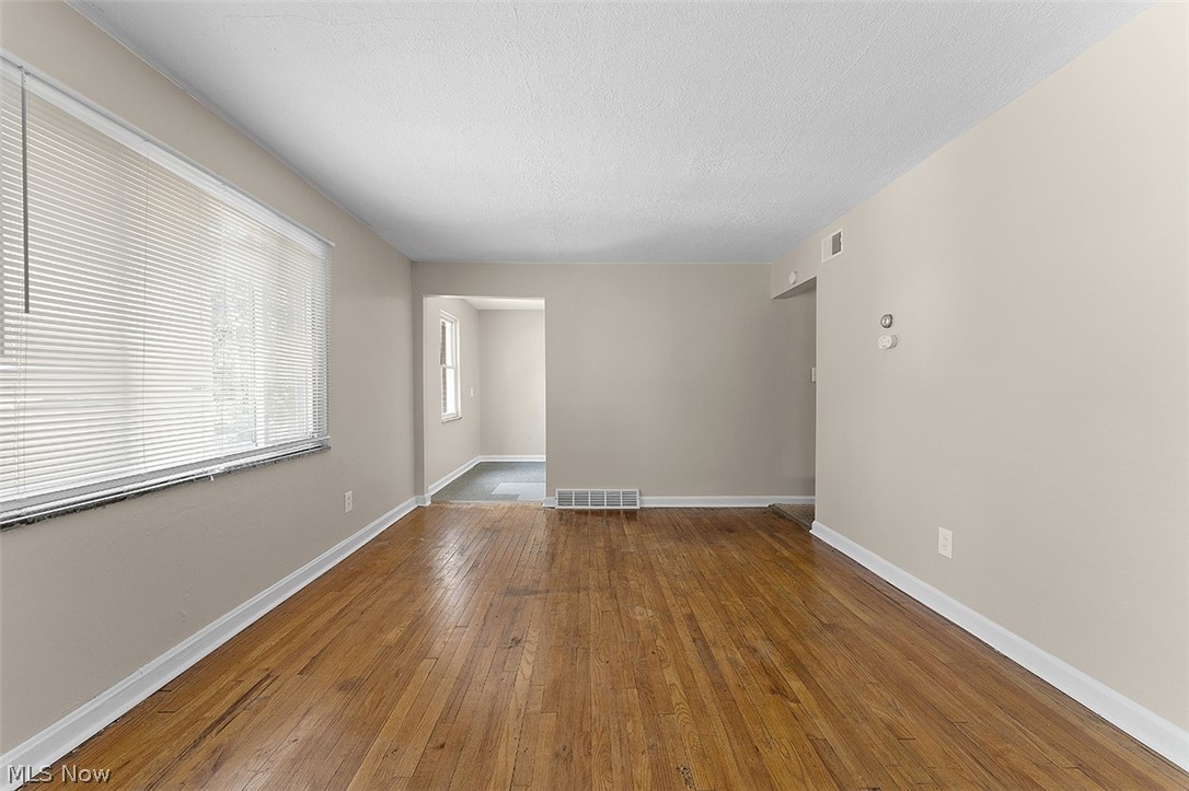 Knickerbocker Land Cos Erie S - Residential Income