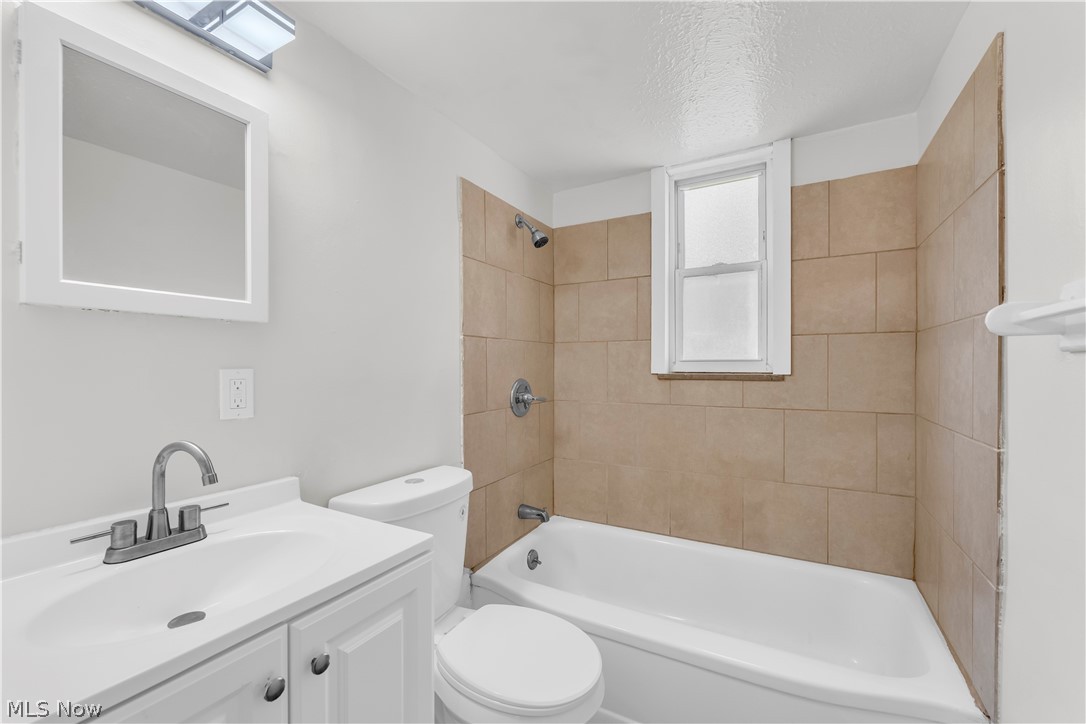 Knickerbocker Land Cos Erie S - Residential Income