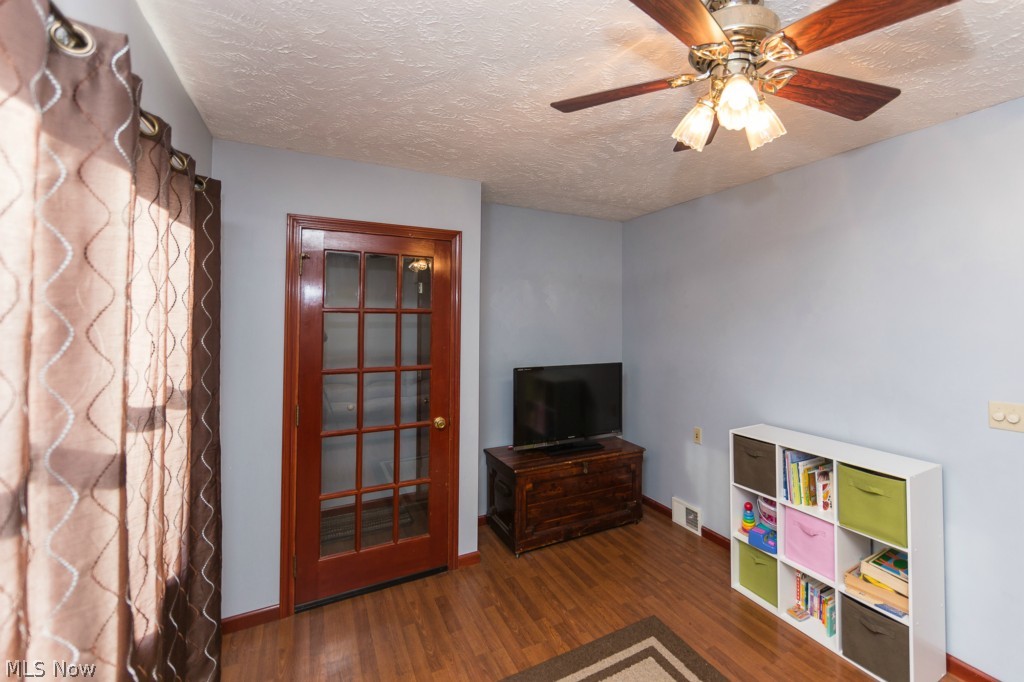 Elm Hill Est. - Residential
