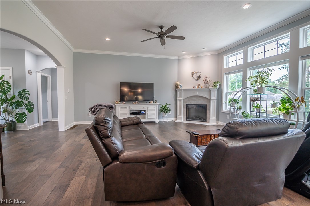 Pinecrest Mdw 2 - Residential