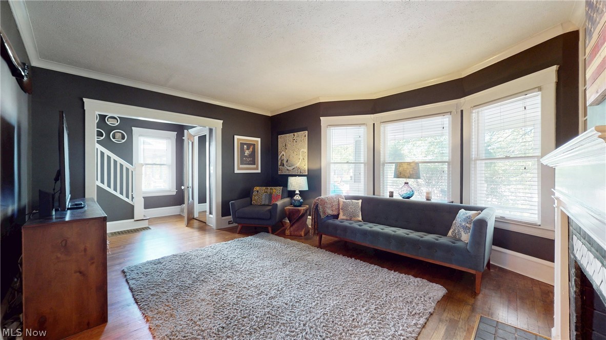 Mathews & Gilberts - Residential