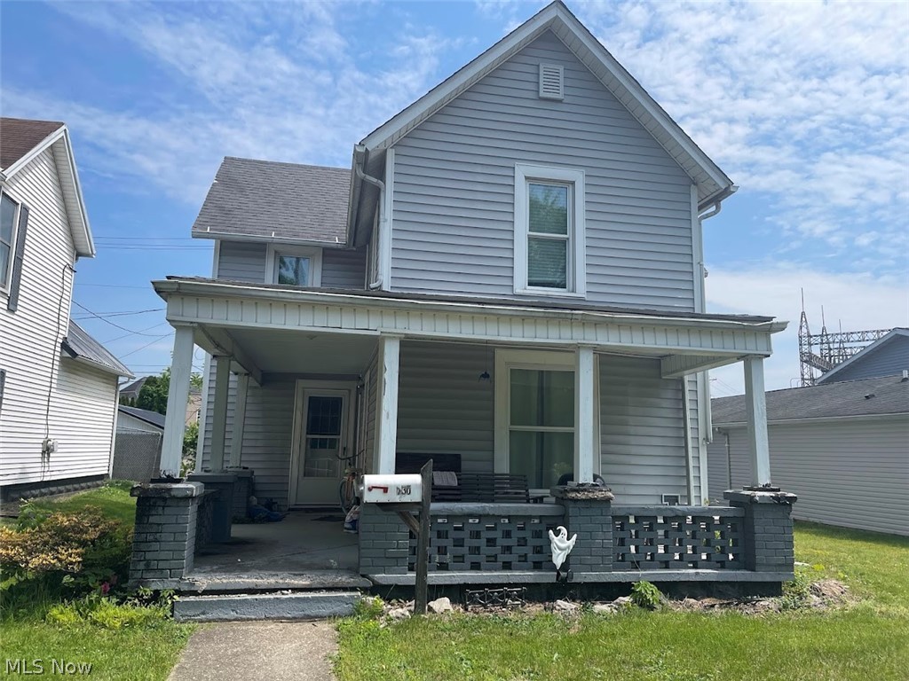 Close to the fairgrounds. 4 bedroom 1 bath home in Coshocton with a  bath on the main floor. Home has a 1st floor laundry, open eat-in kitchen and large bedrooms. Built in area in back of house for your mower and lawn items. 2 car parking in back from alley as well as 2 car parking in front of property. Selling "as is" with no repairs being made.