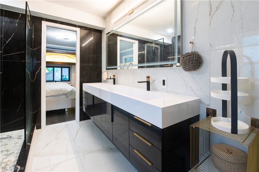 Auto Villas - Residential