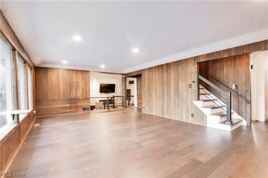 Auto Villas - Residential