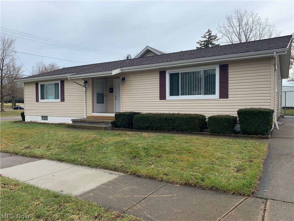 An excellent investment opportunity on a great corner lot.  Solid numbers on this fully rented building.  There have been many updates over the past few years (ask agent for details), with long term tenants.