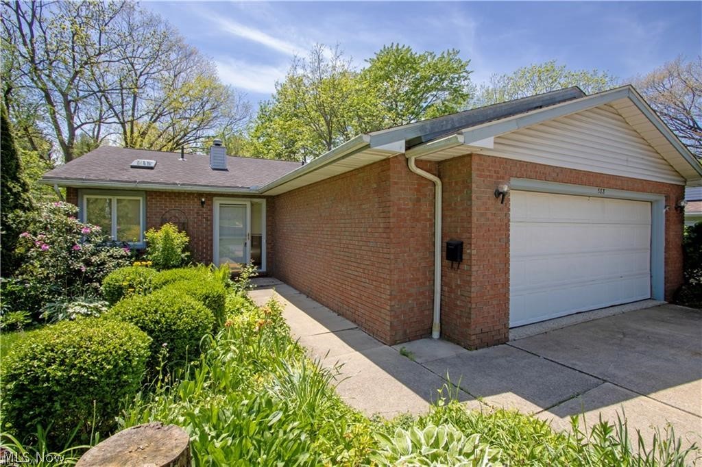 Must see inside this beautifully designed detached condo offers 3 bedrooms and 2½ baths with a thoughtful and functional layout. The master suite is conveniently located on the main level, along with a half bath, a spacious great room, a dining room, and an eat-in kitchen. Enjoy relaxing or entertaining in the screened porch with an attached deck just off the main living area. The lower level features two additional bedrooms, a full bath, and abundant storage space. Both the main level and lower level include cozy gas fireplaces, adding warmth and comfort throughout the home. A two-car garage with a separate storage room provides even more space for organization.