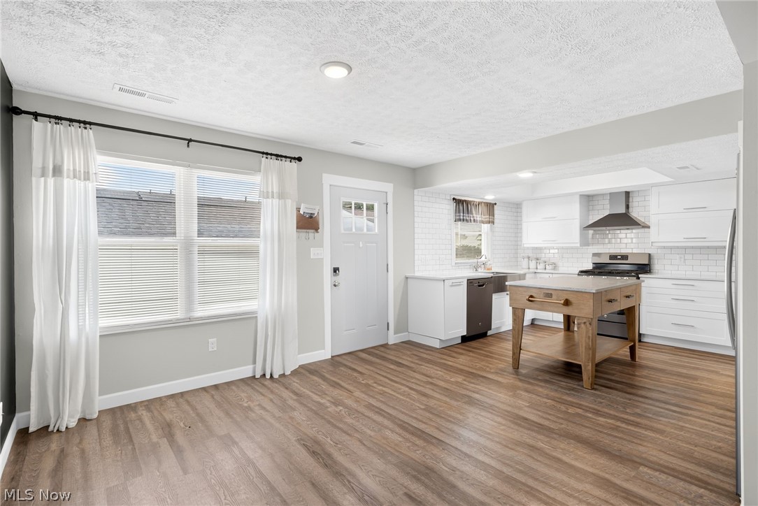 Country Club Twnhs North Condo - Residential