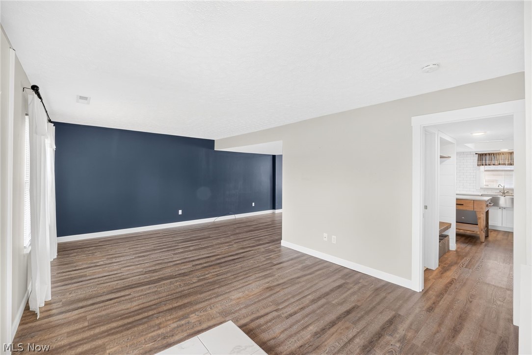 Country Club Twnhs North Condo - Residential