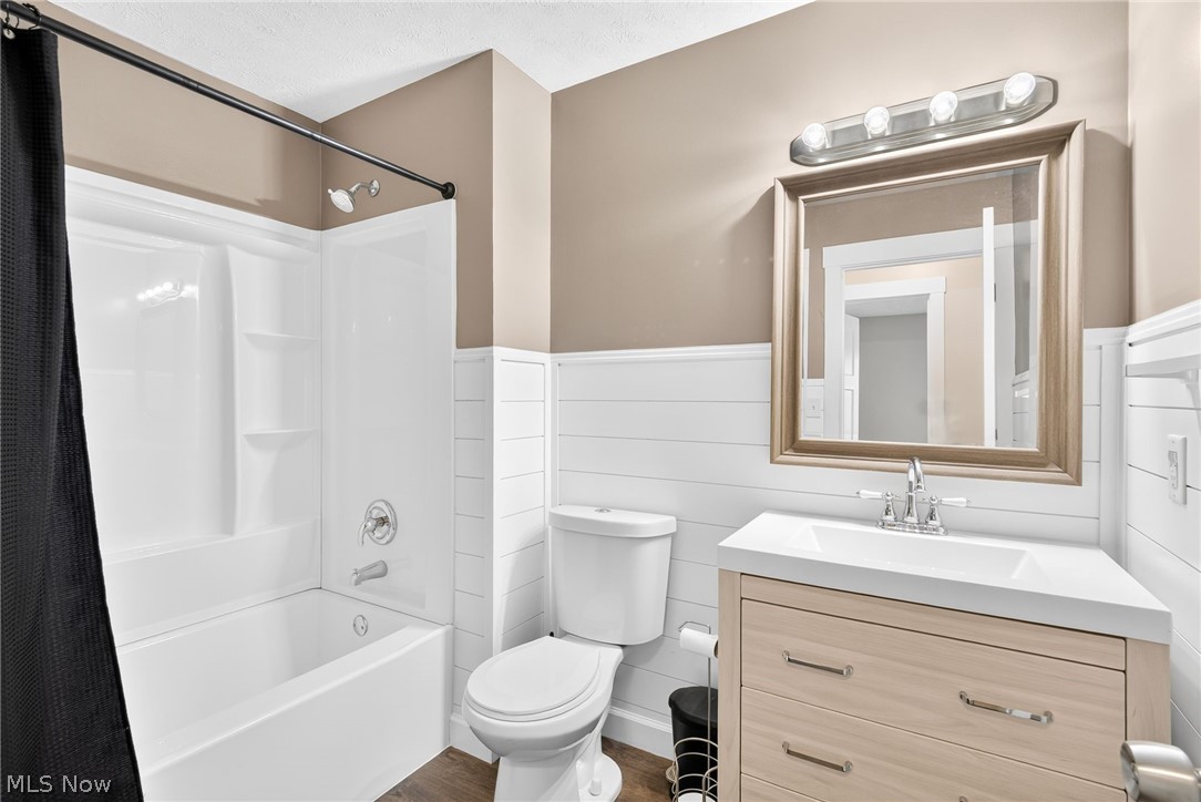 Country Club Twnhs North Condo - Residential