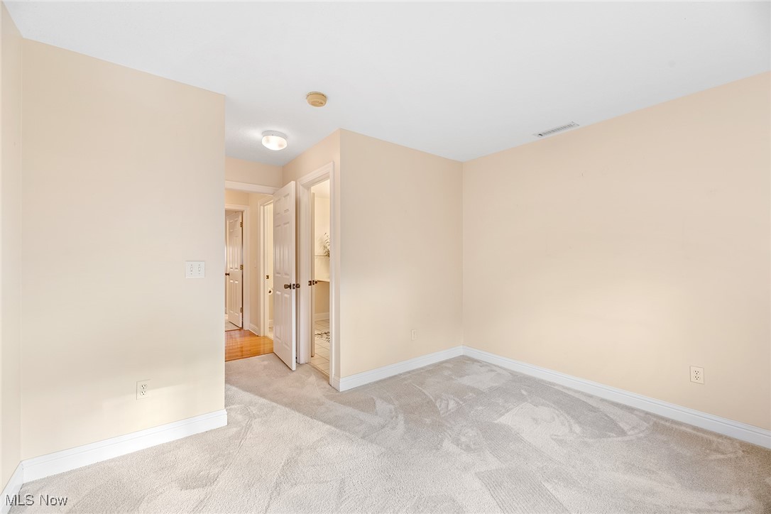 Enclave/Rosemont Rdg Condo Own - Residential