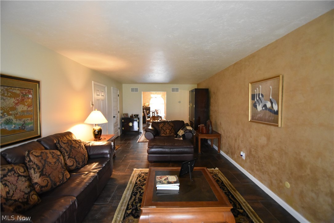 Presidential Square Condo - Residential