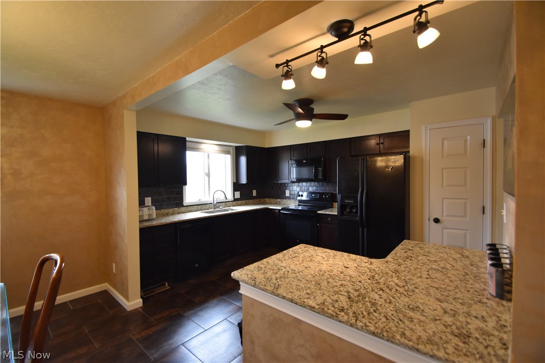 Presidential Square Condo - Residential