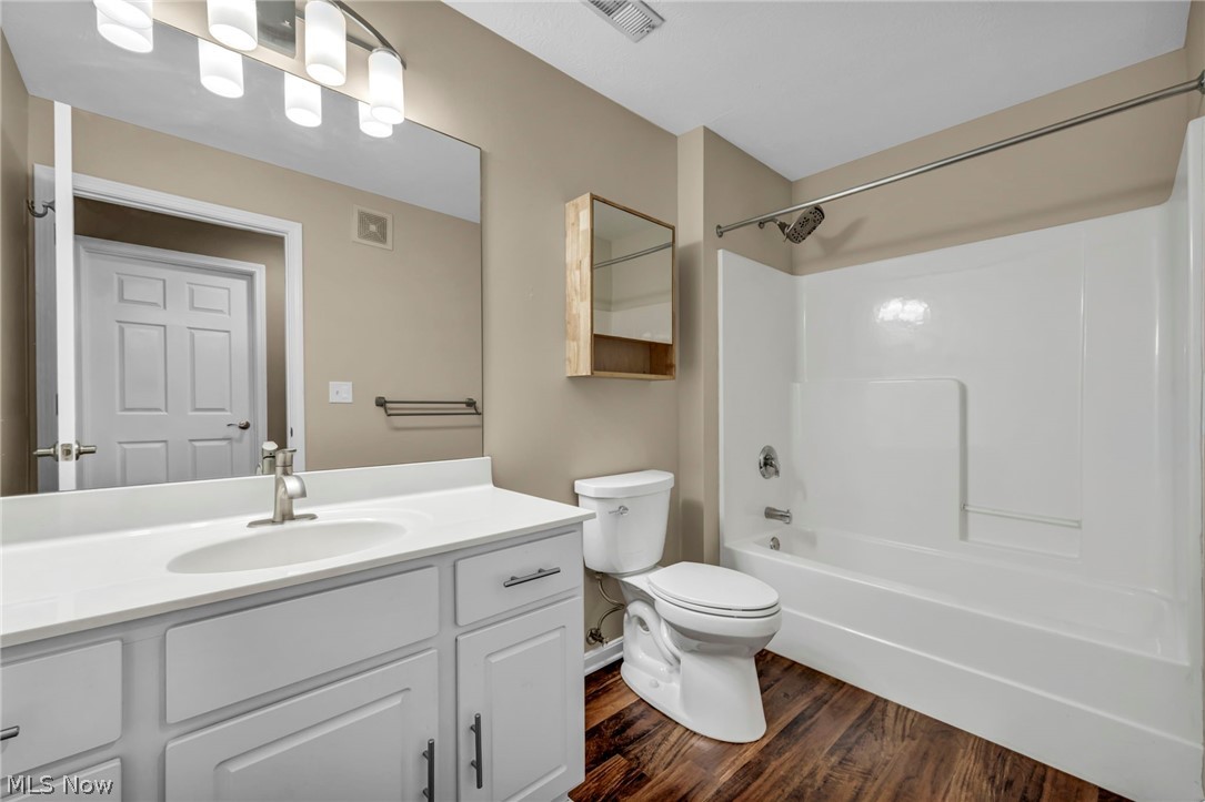 Lenox Rdg Condo - Residential