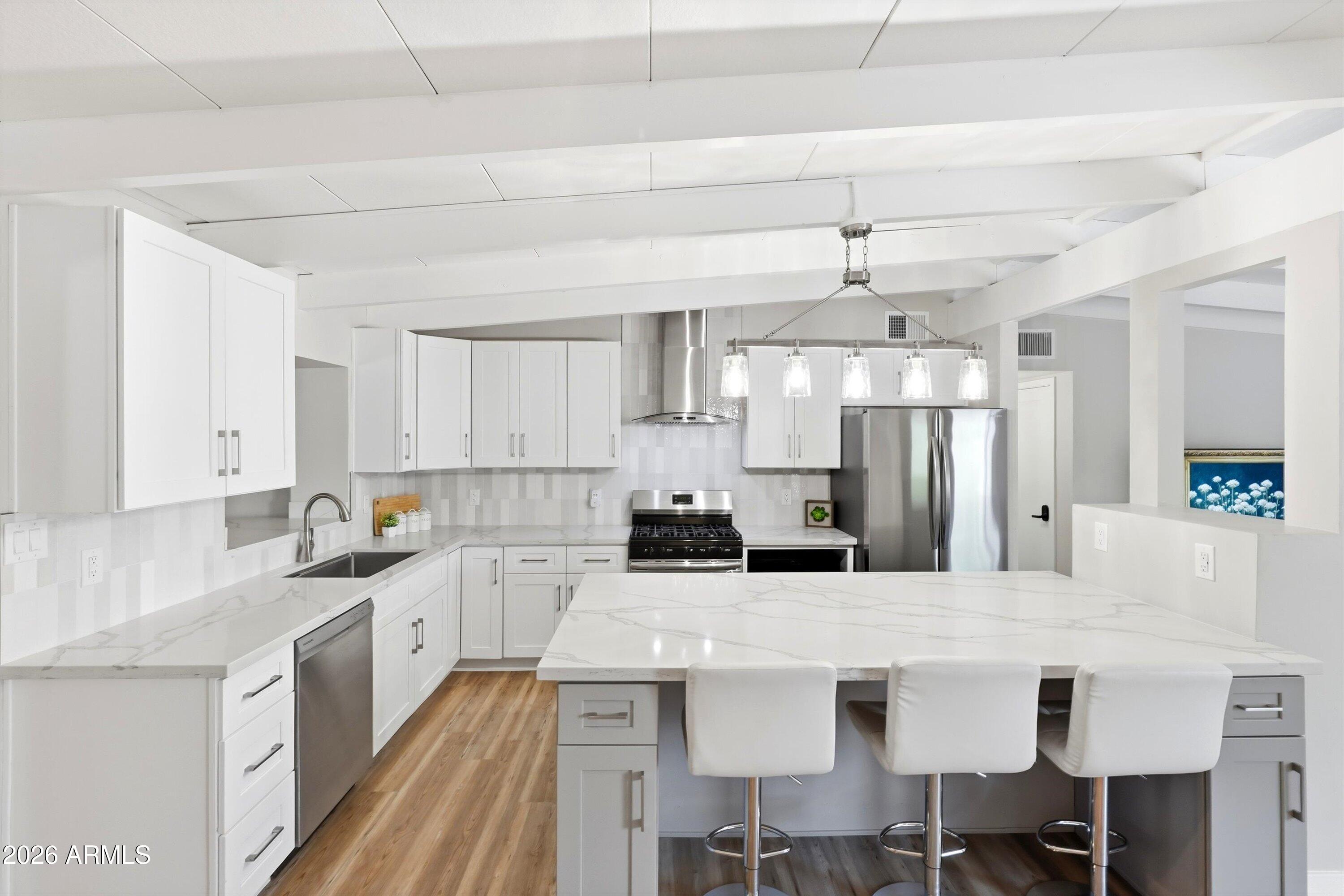 MARLEN GROVE - Residential