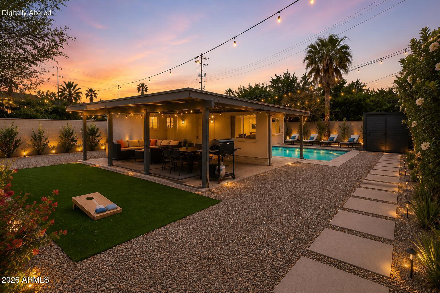 MARLEN GROVE - Residential