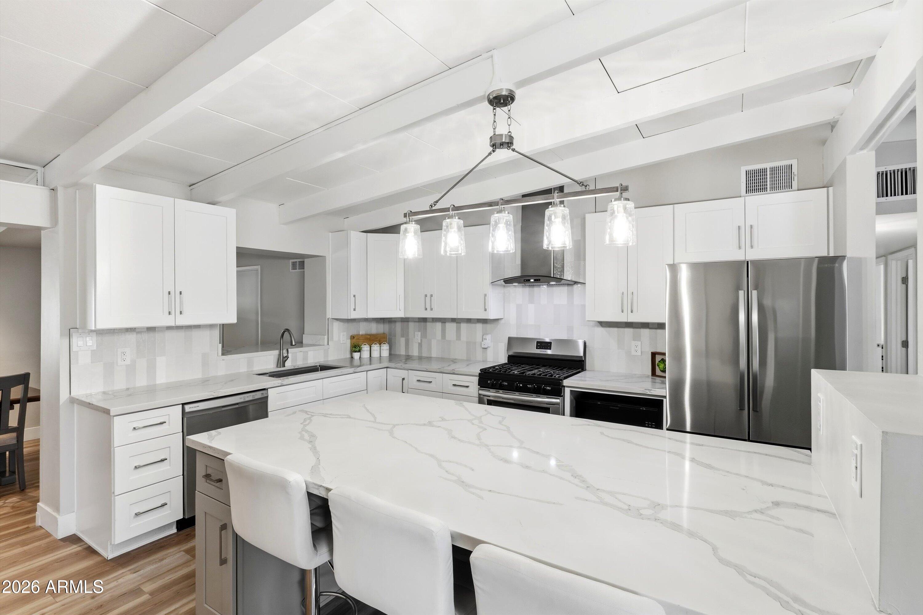 MARLEN GROVE - Residential