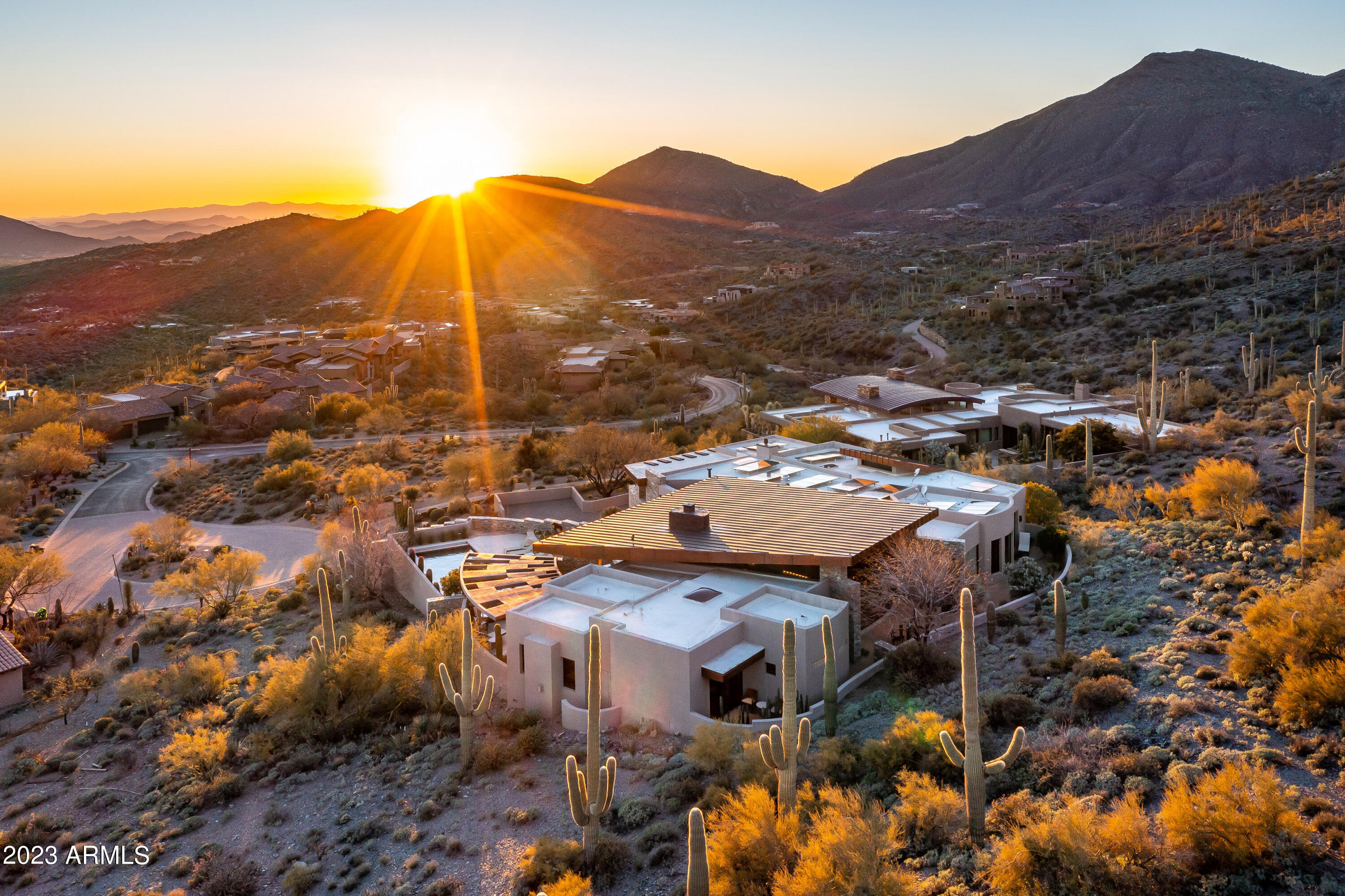DESERT MOUNTAIN - Residential