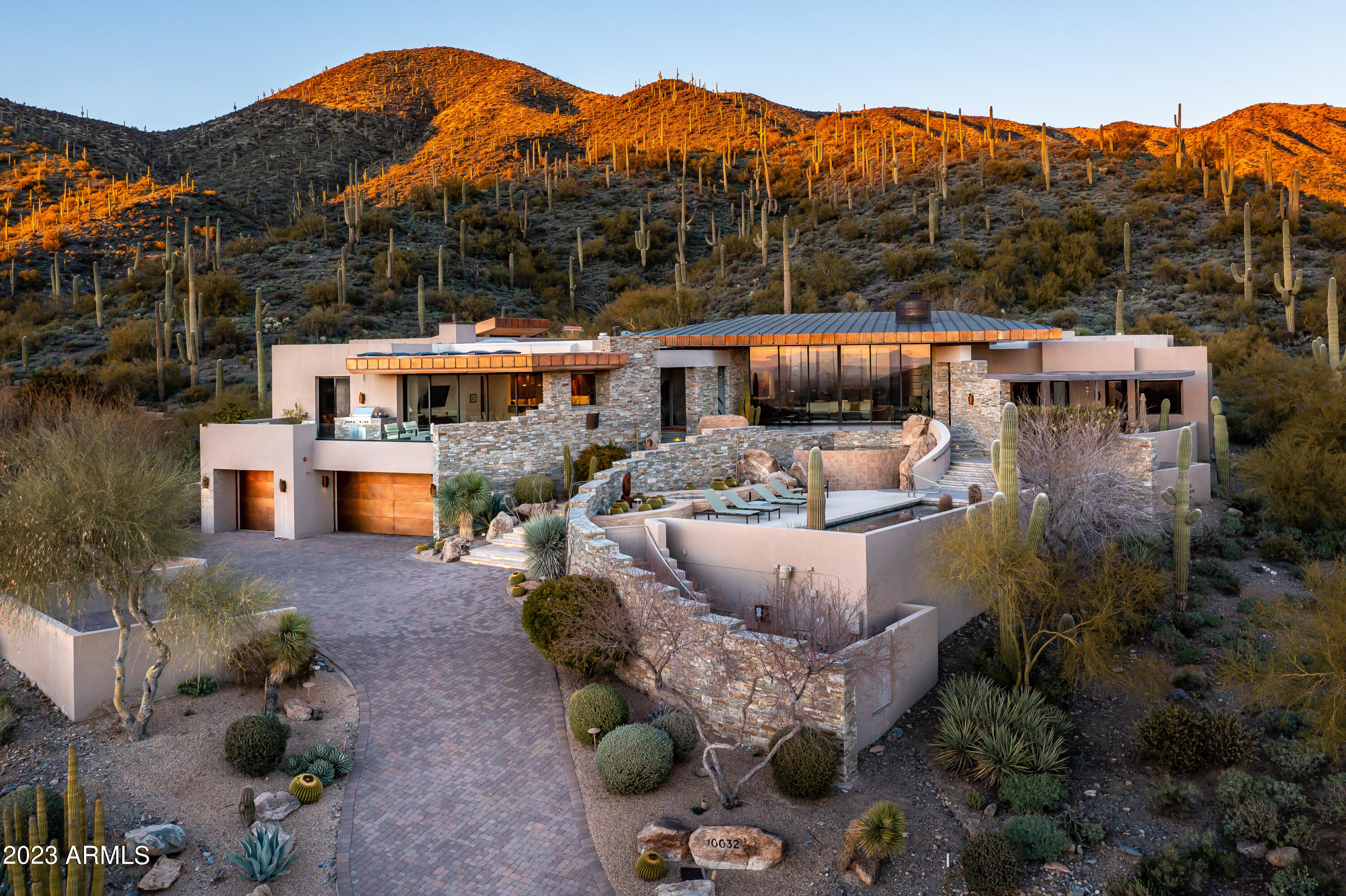DESERT MOUNTAIN - Residential