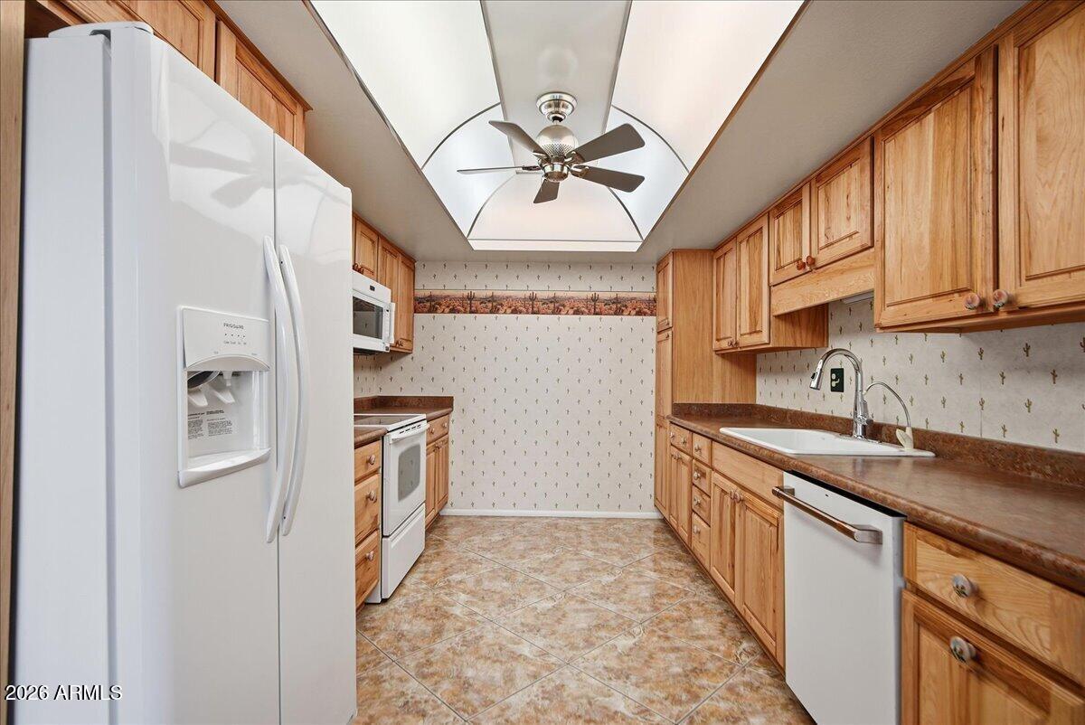 SUN CITY UNIT 17D LOTS 1 TO 127 AND TRACTS A B AND - Residential