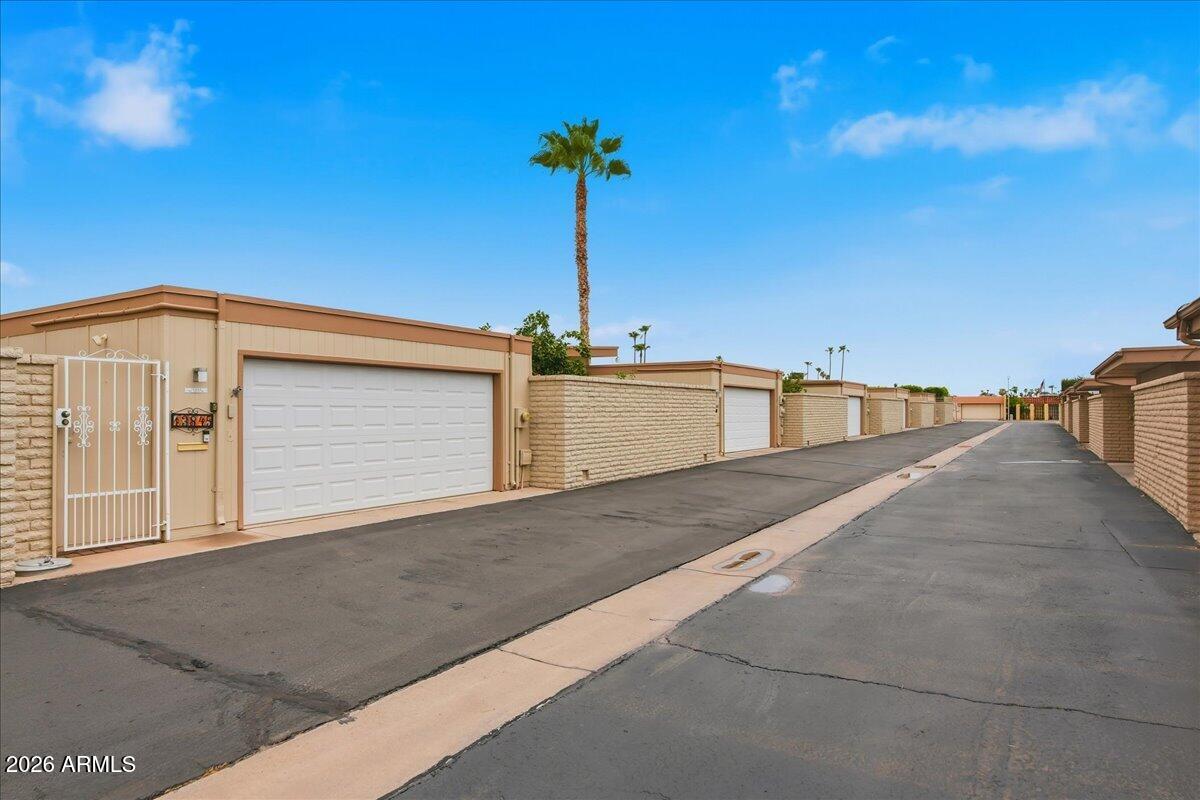 SUN CITY UNIT 17D LOTS 1 TO 127 AND TRACTS A B AND - Residential