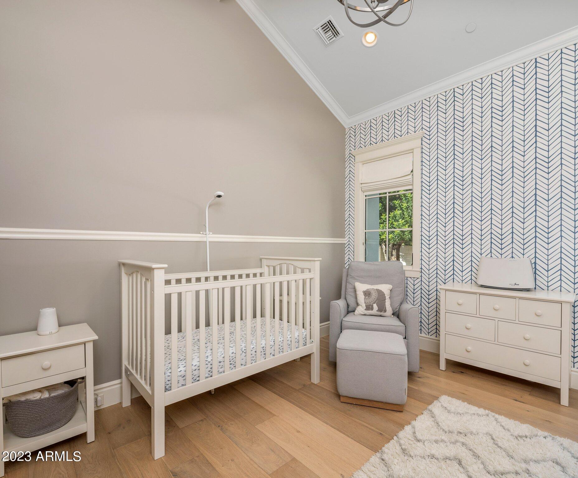 REGENTS PARK - Residential