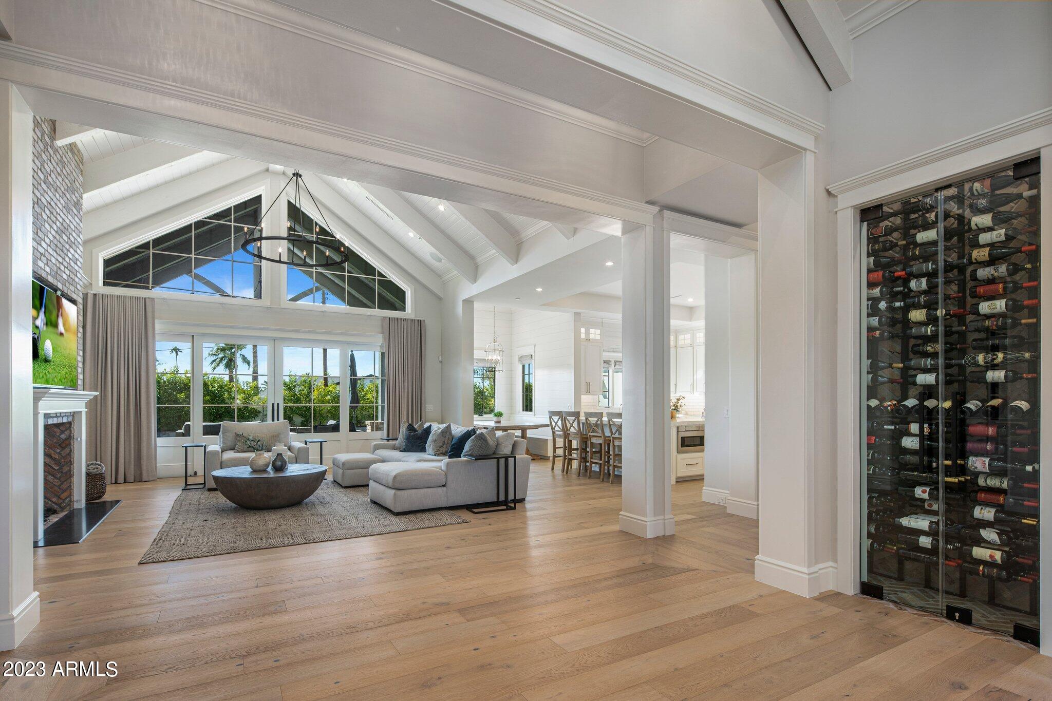 REGENTS PARK - Residential