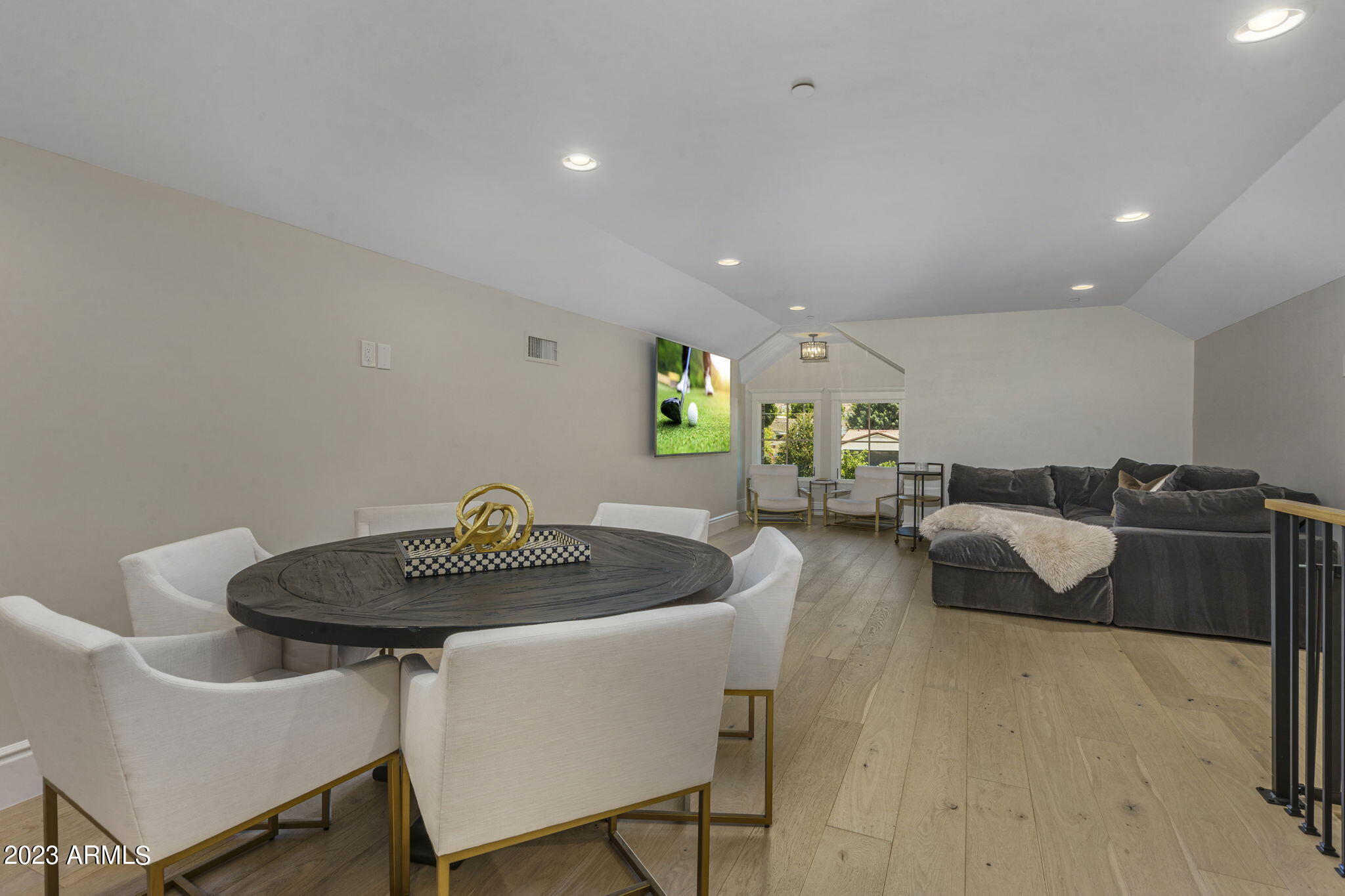 REGENTS PARK - Residential